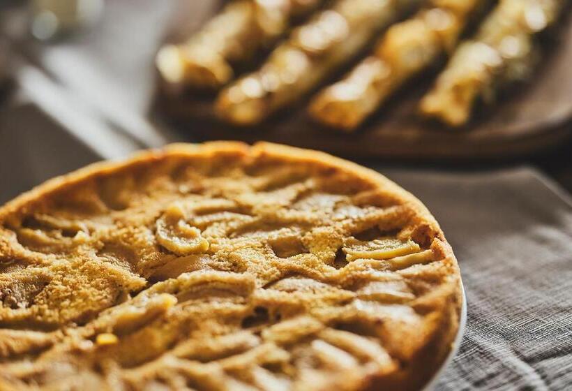 هتل Naxos Magic Village