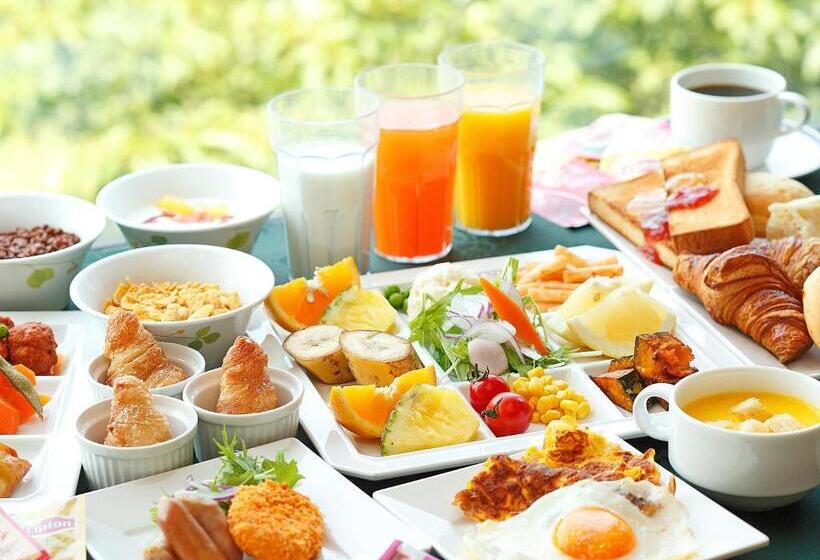 בית מלון כפרי Grand Mercure Lake Biwa Resort & Spa