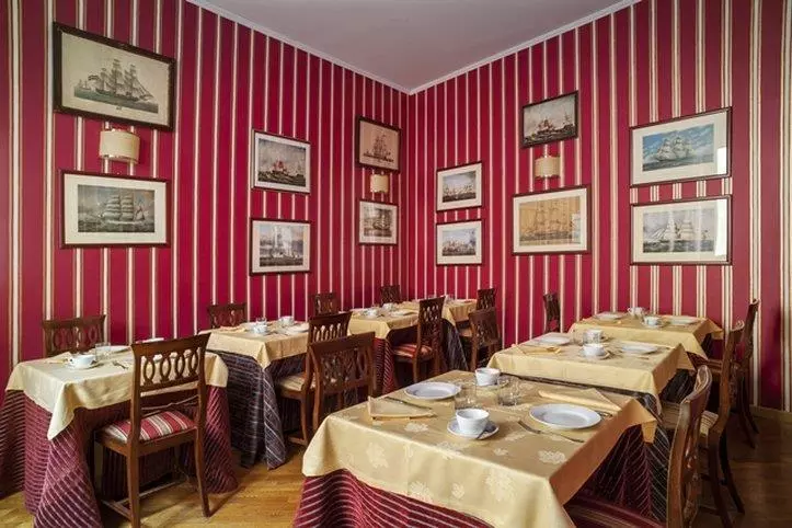 هتل Room Mate Isabella