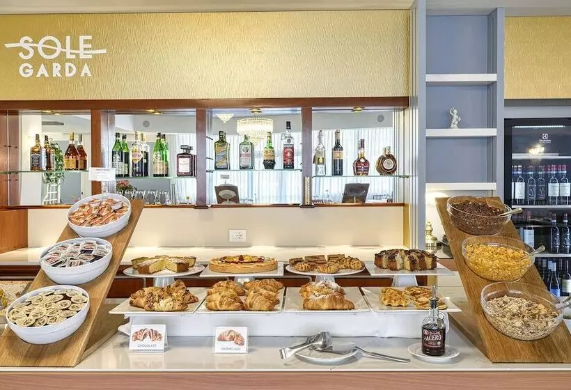 Sky Pool Hotel Sole Garda