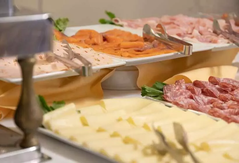 Sky Pool Hotel Sole Garda