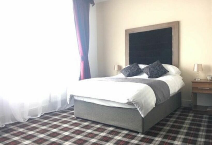 The Huddersfield Hotel