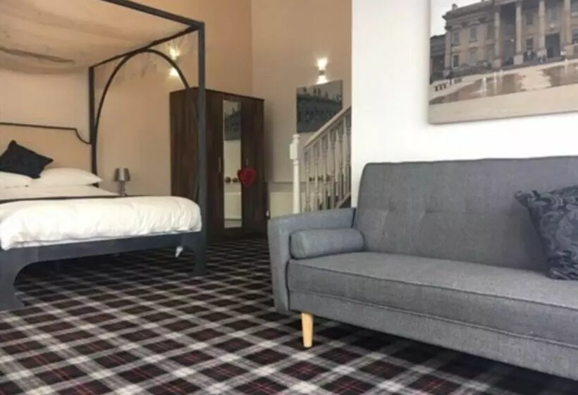 The Huddersfield Hotel