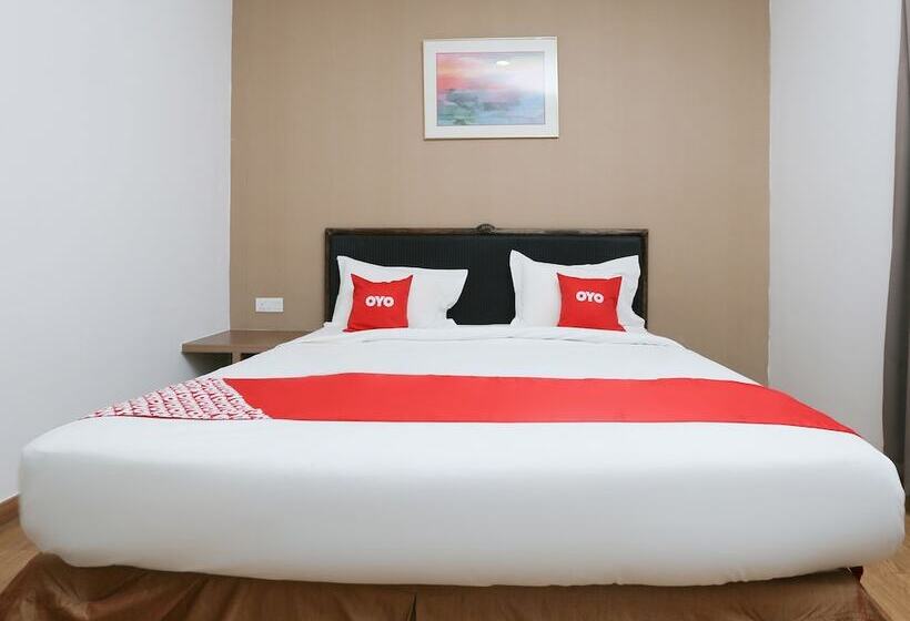 Hotel Oyo 89915 East Mount