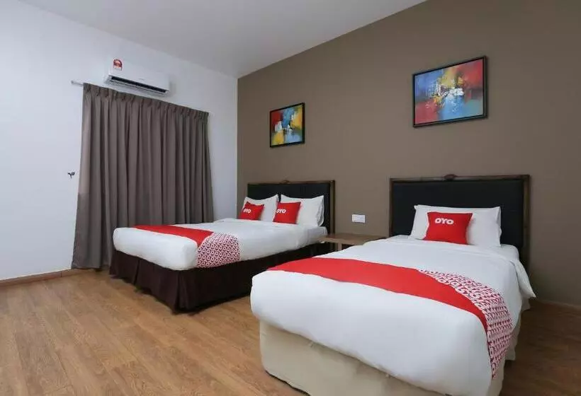 Hotelli Oyo 89915 East Mount