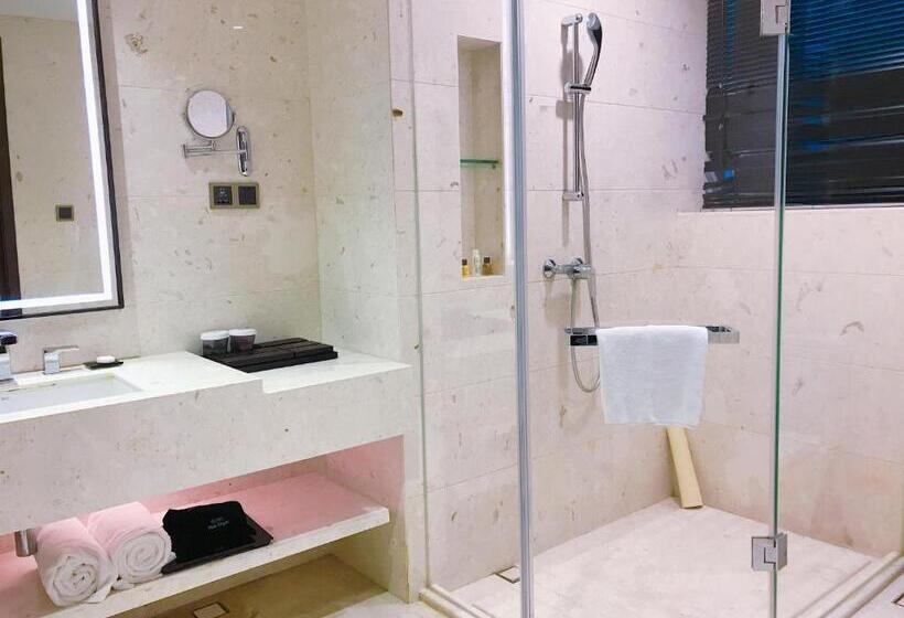 酒店 The Pearl Boutique