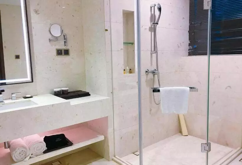 هتل The Pearl Boutique