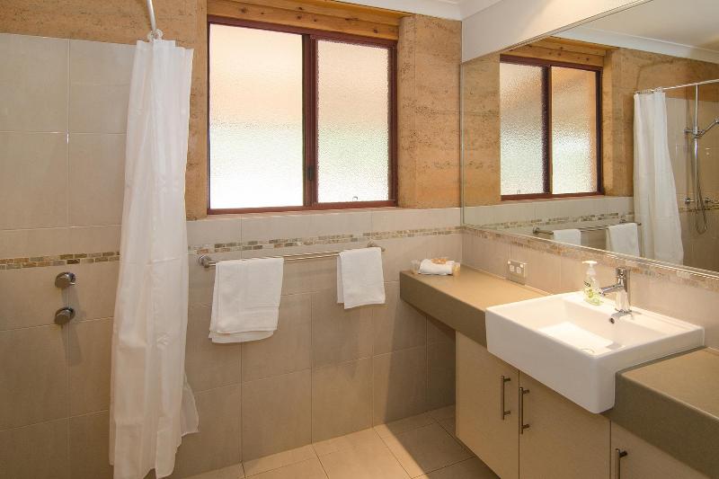 فندق Woodstone Cottages