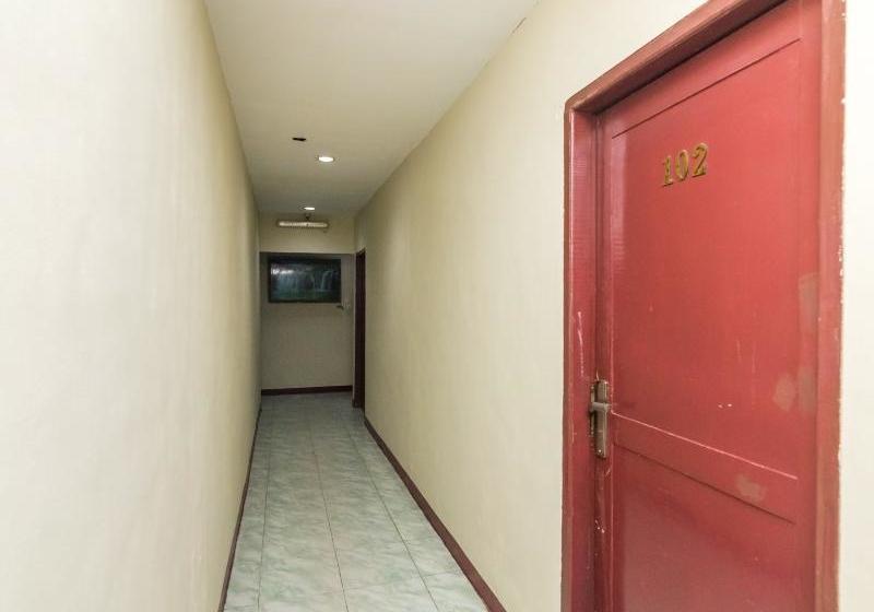 Oyo 1703 Terang Bintang Hotel By Oyo Rooms