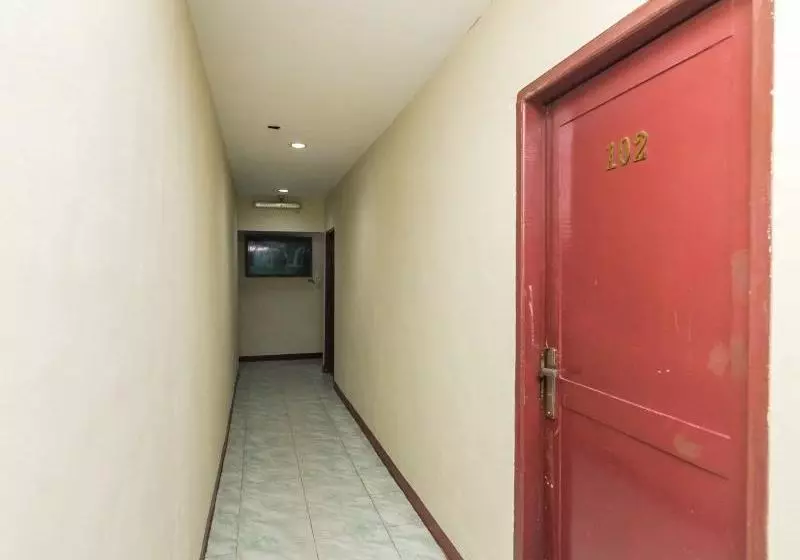 Oyo 1703 Terang Bintang Hotel By Oyo Rooms