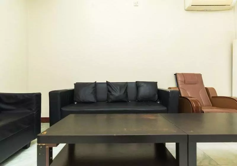 Oyo 1703 Terang Bintang Hotel By Oyo Rooms