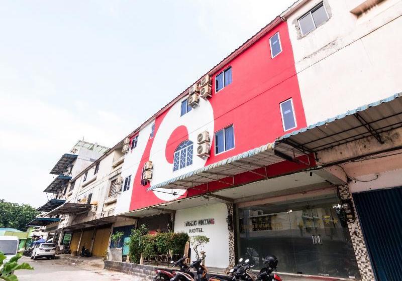 Oyo 1703 Terang Bintang Hotel By Oyo Rooms