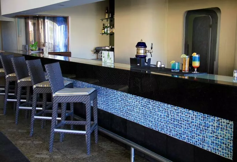 ホテル Gr Solaris Lighthouse