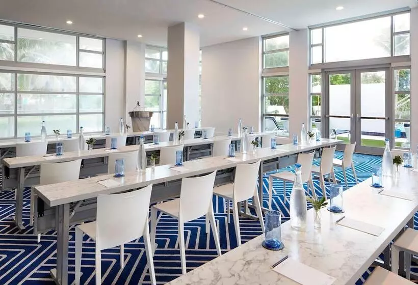 Cadillac Hotel & Beach Club, Autograph Collection