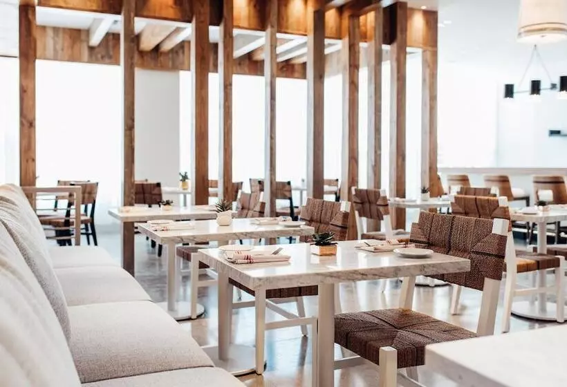 Cadillac Hotel & Beach Club, Autograph Collection