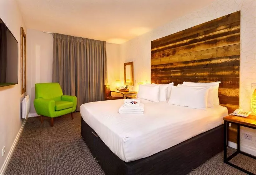 ホテル Cedar Court Bradford