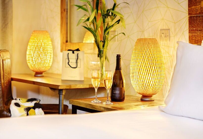 هتل Cedar Court Bradford