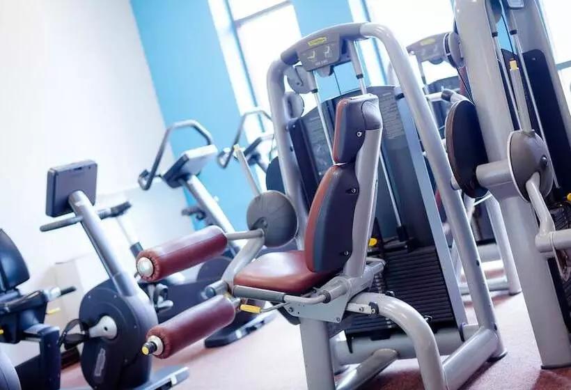 ホテル Cedar Court Bradford