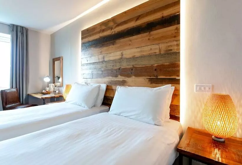 ホテル Cedar Court Bradford