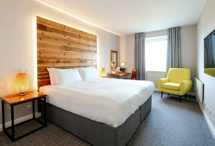 هتل Cedar Court Bradford