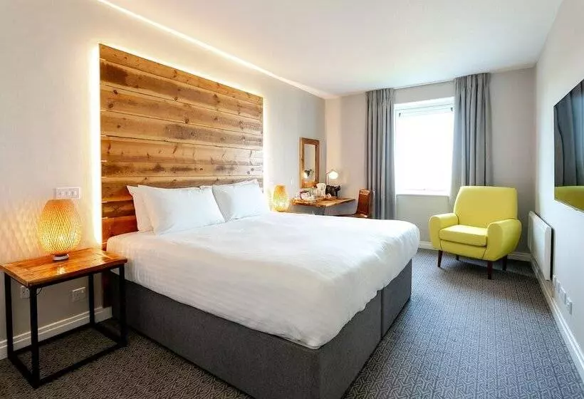 ホテル Cedar Court Bradford