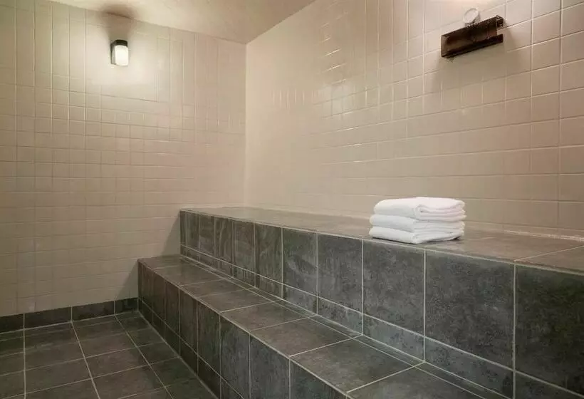 酒店 Coast Fraser Tower