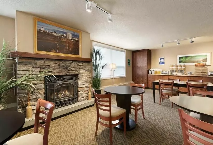 酒店 Coast Fraser Tower