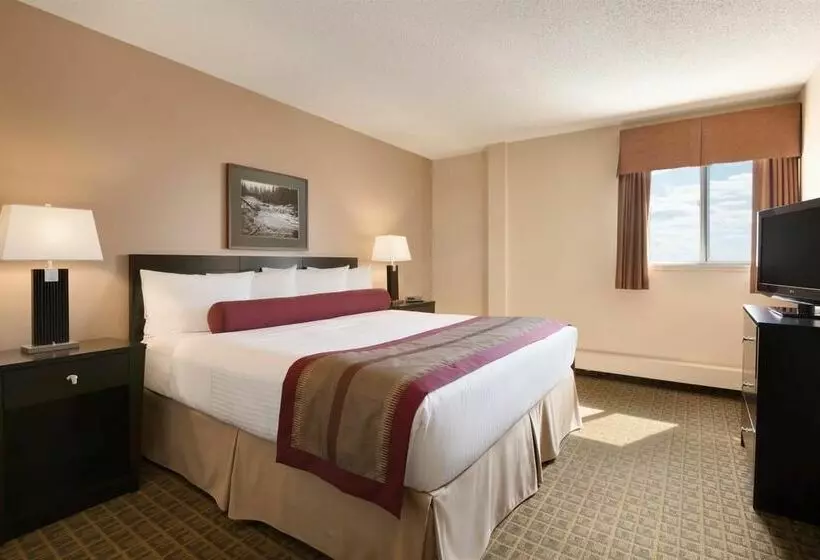 酒店 Coast Fraser Tower