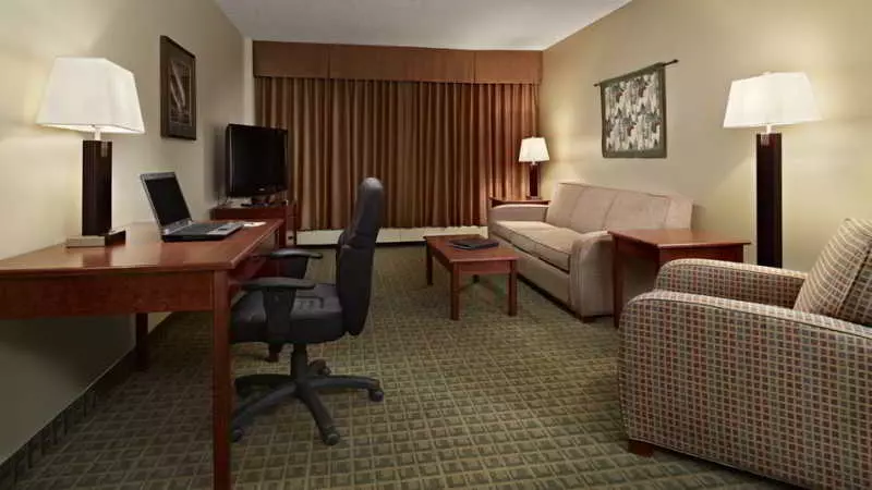 酒店 Coast Fraser Tower