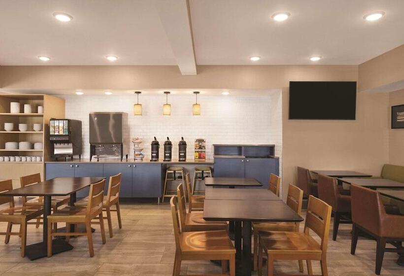 Hotel Country Inn & Suites By Radisson, Albert Lea, Mn