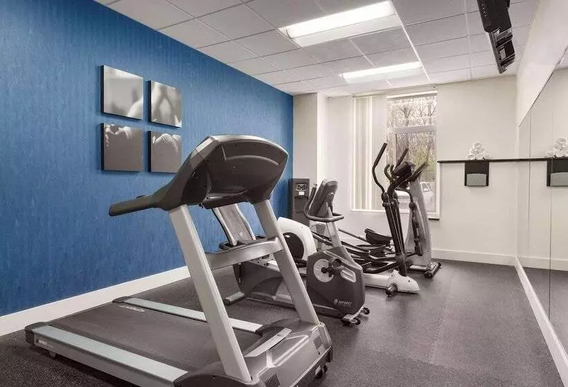 ホテル Country Inn & Suites By Radisson, Nashville Airport, Tn