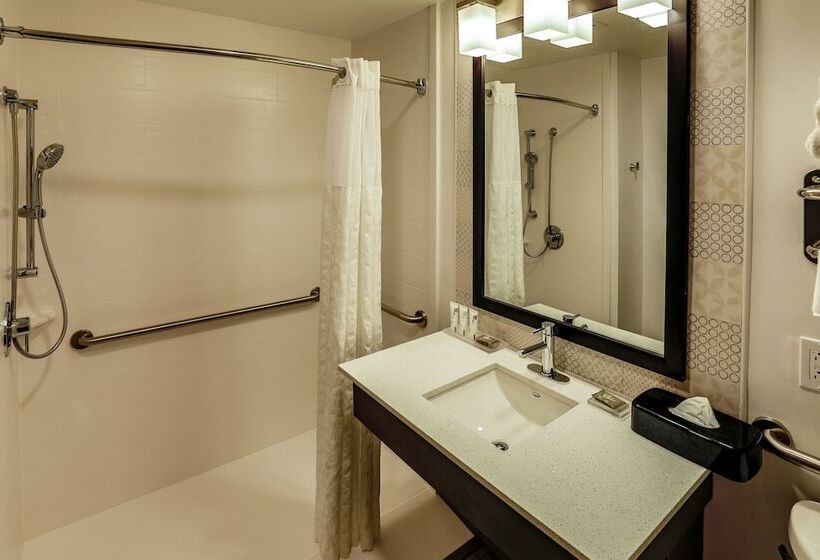 هتل Country Inn & Suites By Radisson, Nashville Airport, Tn
