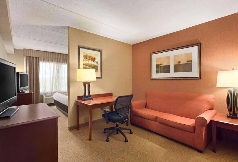 هتل Country Inn & Suites By Radisson, Nashville Airport, Tn