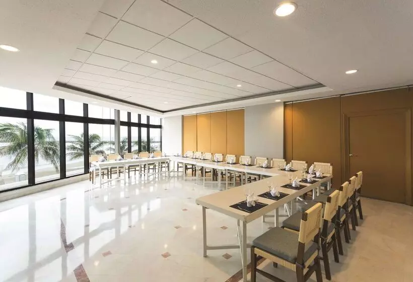 Doubletree By Hilton Hotel Veracruz