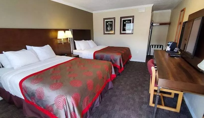 호텔 Grand Forks Inn