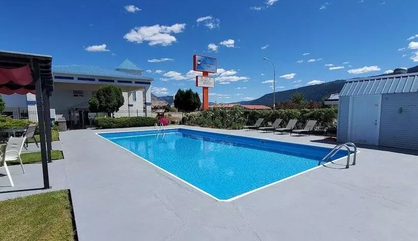 호텔 Grand Forks Inn