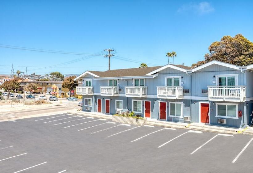 Отель Harbor House Inn