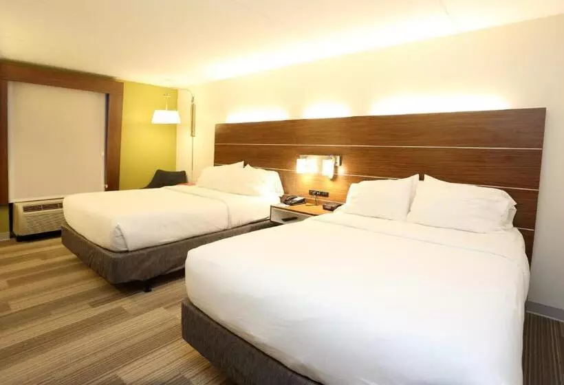 هتل Holiday Inn Express & Suites Newport News, An Ihg