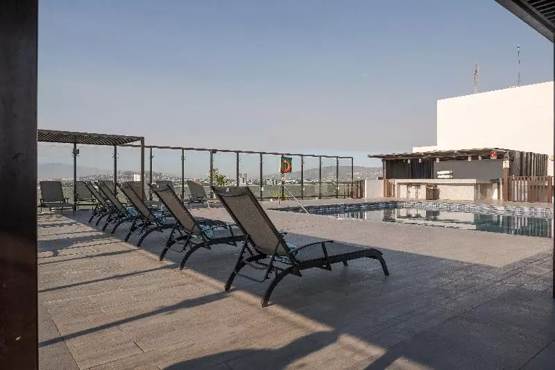 هتل Holiday Inn Guadalajara Select, An Ihg