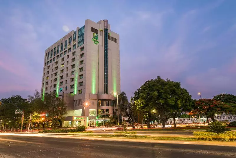 هتل Holiday Inn Guadalajara Select, An Ihg
