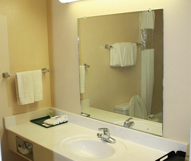 酒店 Studio 6 Burleson, TX