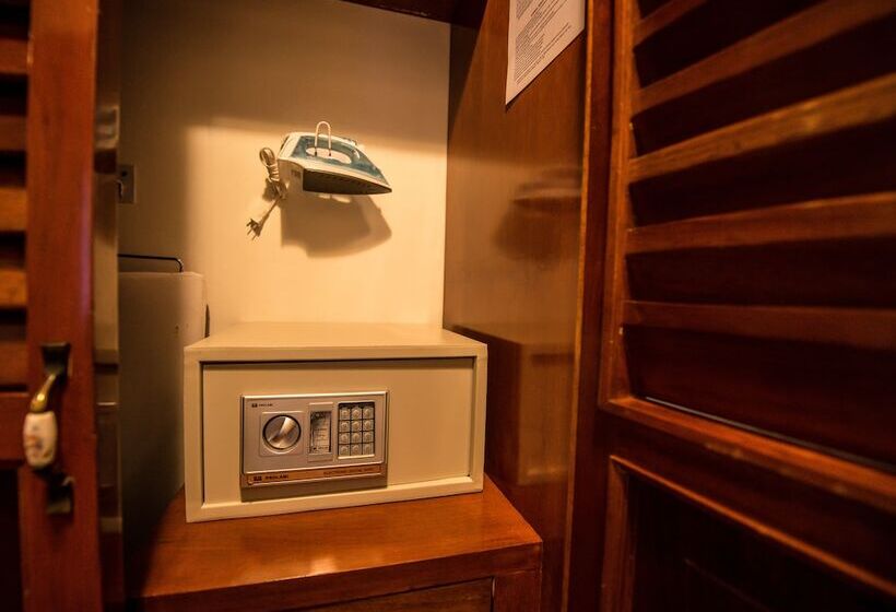 בית מלון כפרי La Mansion Del Sol