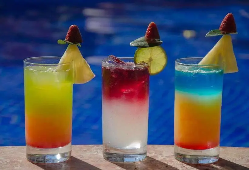 ホテル Plaza Pelicanos Grand Beach Resort All Inclusive