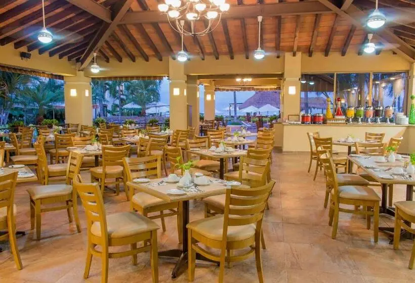 ホテル Plaza Pelicanos Grand Beach Resort All Inclusive