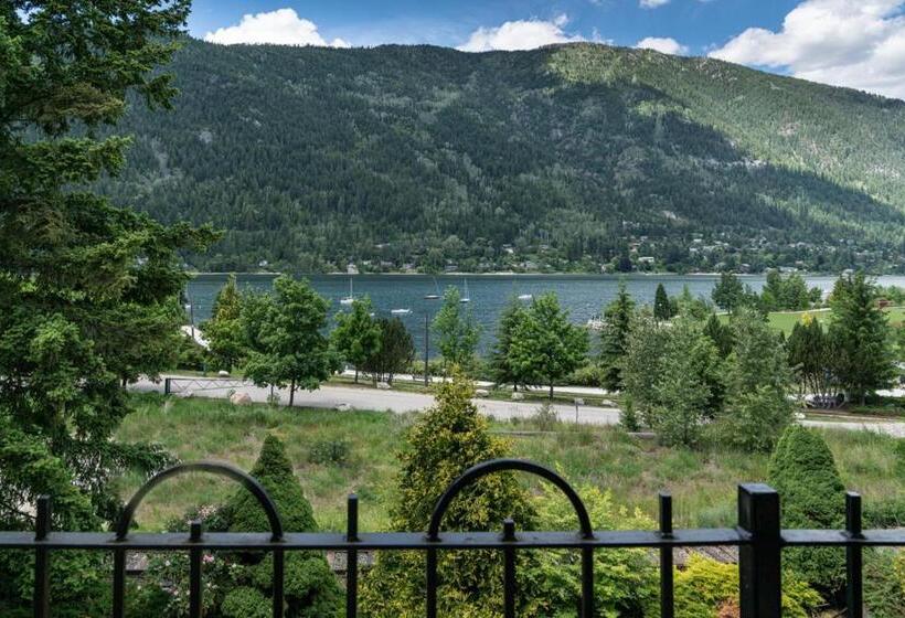 בית מלון כפרי Prestige Inn Nelson