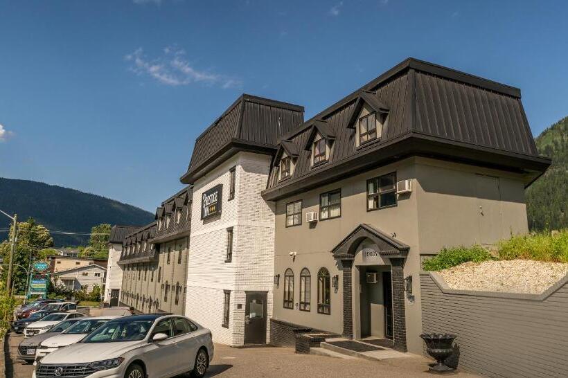 בית מלון כפרי Prestige Inn Nelson
