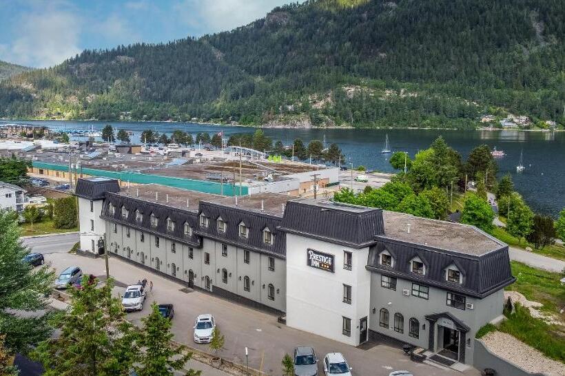 בית מלון כפרי Prestige Inn Nelson