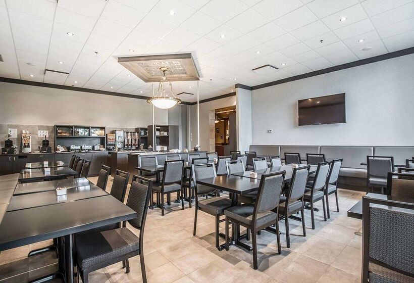 בית מלון כפרי Quality Suites