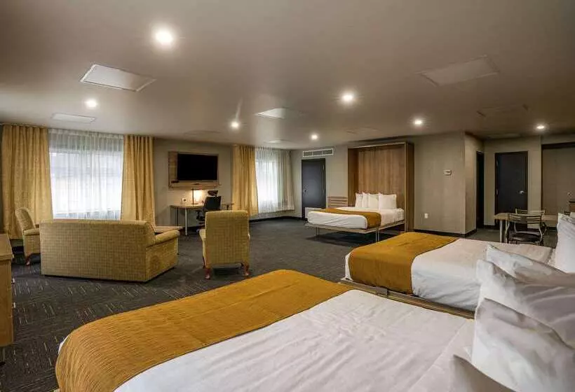 هتل Quality Suites