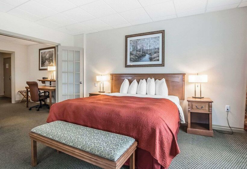 בית מלון כפרי Quality Suites